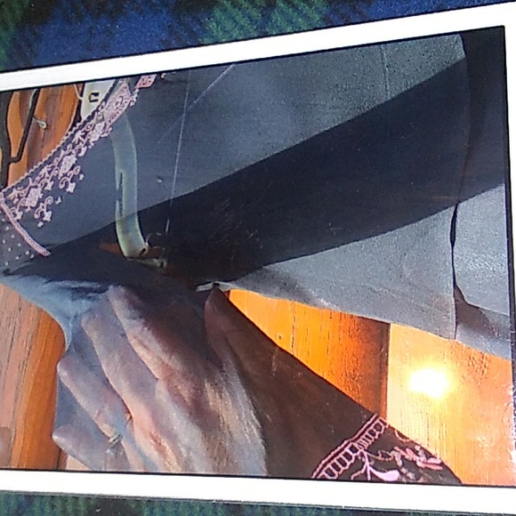 โ๏ธ Black Silk Blouse WILLI SMITH w/SKIRT SEQUINS & EMBROIDERED PINK Sz 10 - Picture 8 of 13